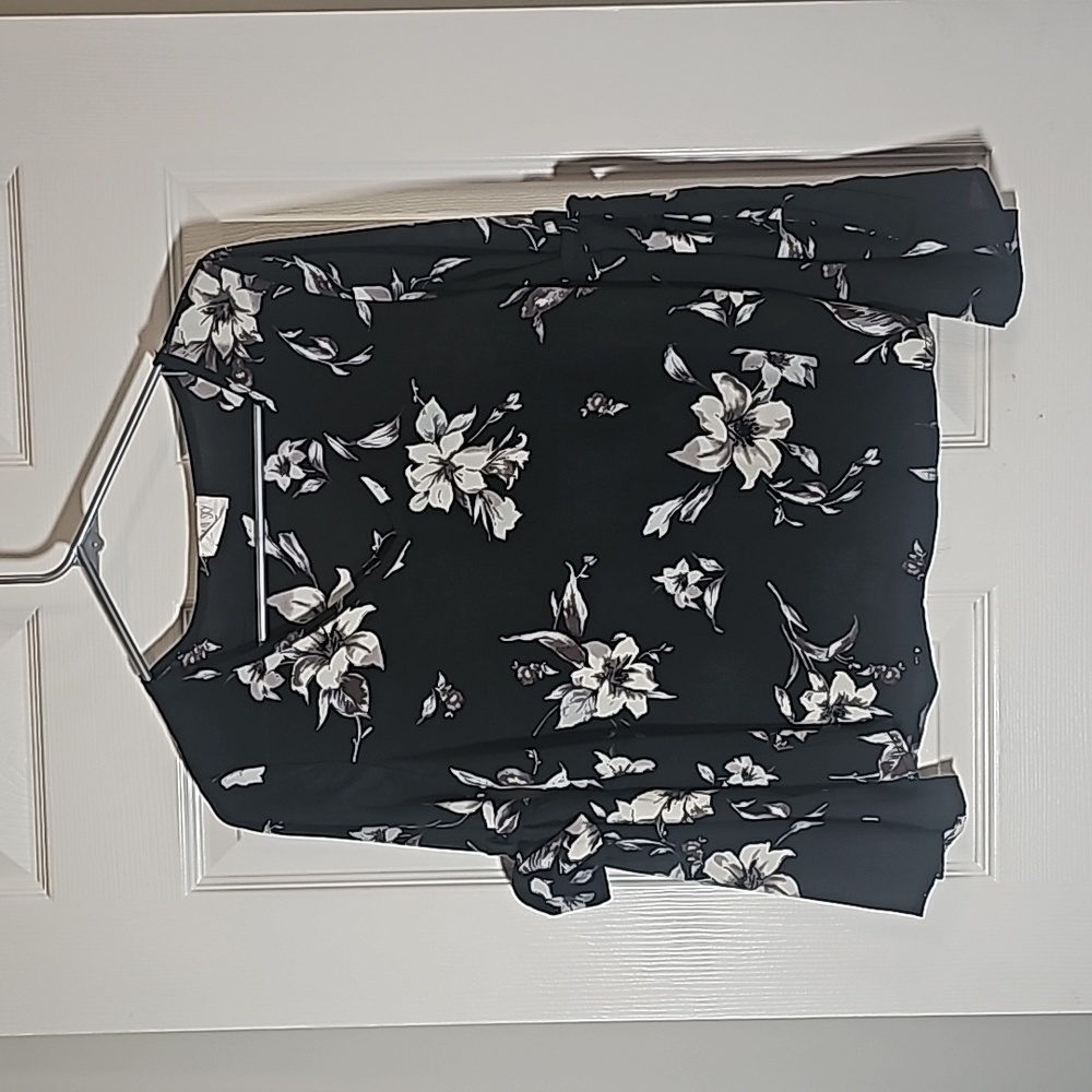 Sienna Sky Long Sleeve Semi Sheer Top Ties on Bell Sleeve Size XS